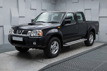 Nissan NP300 1999-2015 Seitenschweller Maydos V2 (2 Stk., Aluminium & Edelstahl) Foto 1