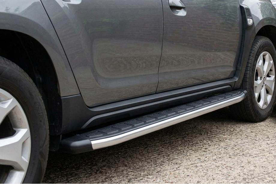 Dacia Duster 2018-2024 Seitenschweller Fullmond (2 Stk., Aluminium) Image