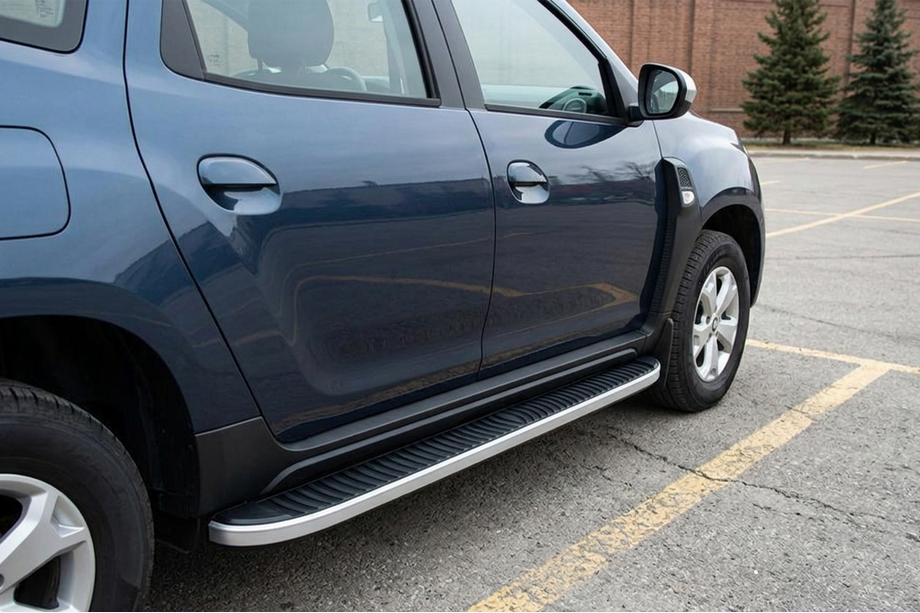 Dacia Duster 2018-2024 Seitenschweller Tayga Grey V1 (2 Stk., Aluminium) Image