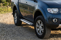 Fiat Fullback 2016- Seitenschweller Line (2 Stk., Aluminium) Foto 1
