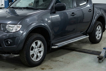 Fiat Fullback 2016- Seitenschweller Maydos V2 (2 Stk., Aluminium & Edelstahl) Foto 1