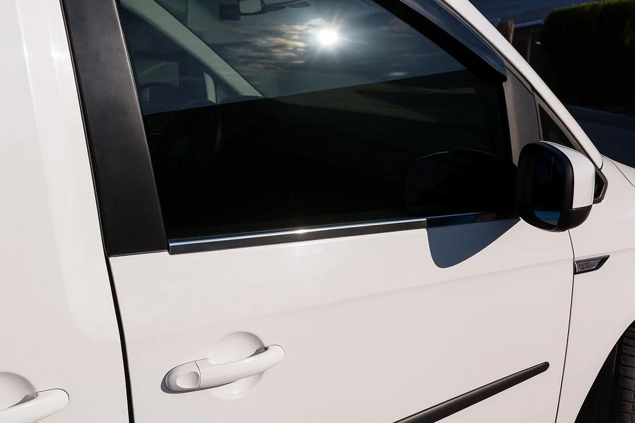 Volkswagen Caddy 2015-2020 Fensterleisten Schwarz Chrom (2 Stk., Edelstahl) Foto 1