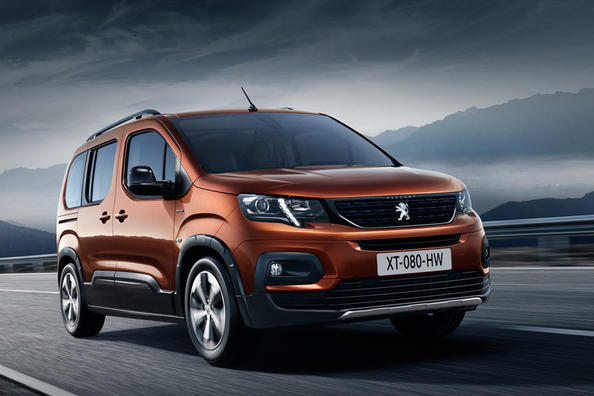 Kompaktwagen Peugeot Rifter: das neue Auto in der Linie der französischen Firma Foto 8