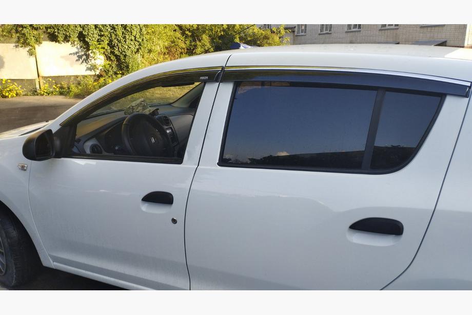 Dacia Sandero 2013-2020 Windabweiser mit Chromleiste (4 Stk, Niken) Foto 1