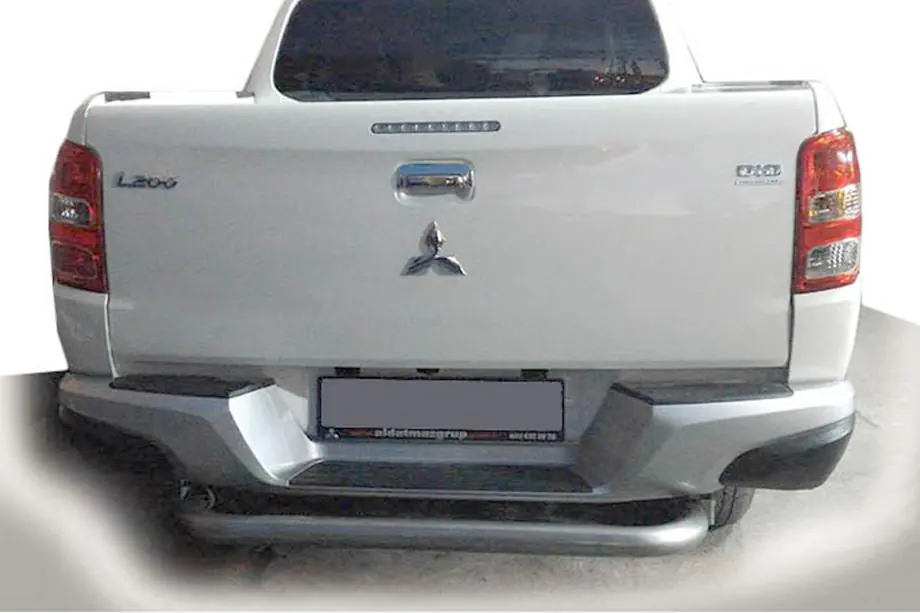 Mitsubishi L200 2015-2024 Heckschutz AK007 (Edelstahl) Image