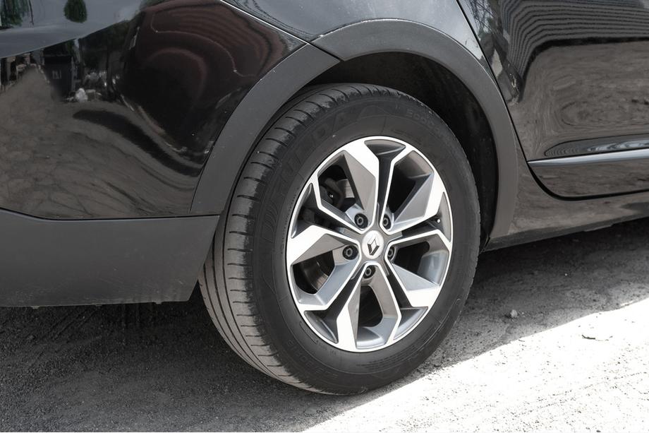 Renault Megane III 2009-2016 Kotflügelverbreiterungen (8 Stk, schwarz) SW, ABS-Kunststoff Foto 11