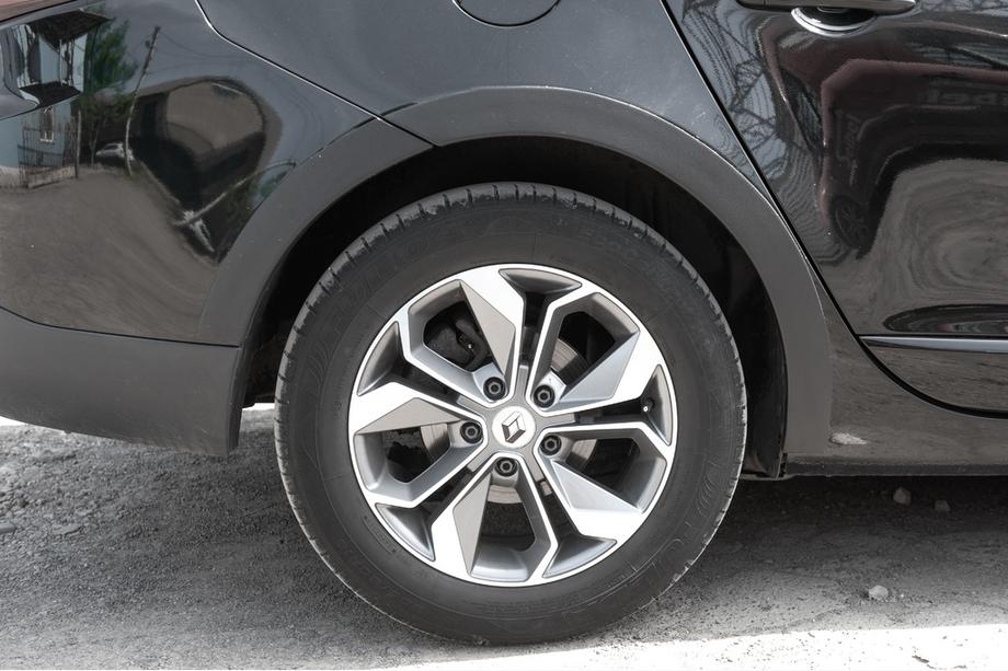 Renault Megane III 2009-2016 Kotflügelverbreiterungen (8 Stk, schwarz) SW, ABS-Kunststoff Foto 12
