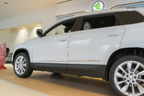 Skoda Karoq 2018- Türleisten Edelstahl Foto 1