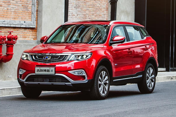 Übersicht über Crossover Geely Atlas
