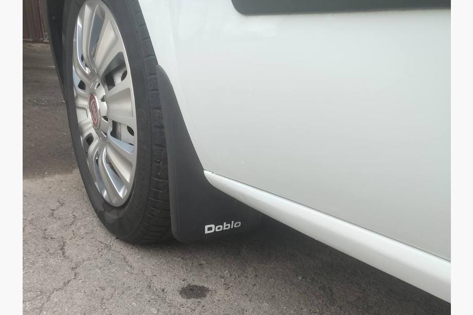 Fiat Doblo II 2010-2022 Premium Spritzschutz (Türkei) Hinten Image