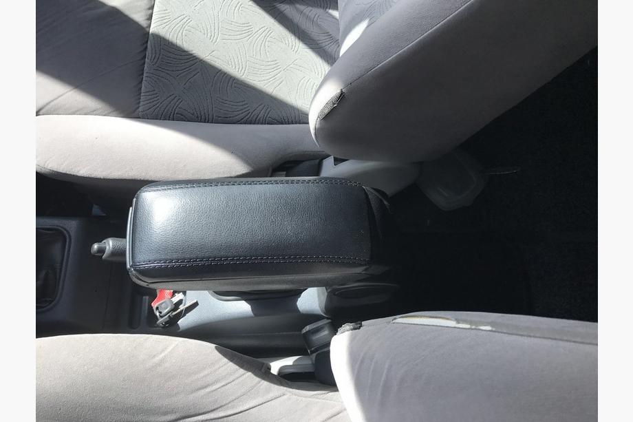 Ford Connect 2002–2006 Armlehne Foto 3