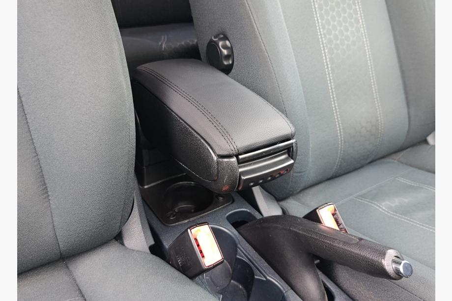 Ford Fiesta 2008-2017 Armlehne Image