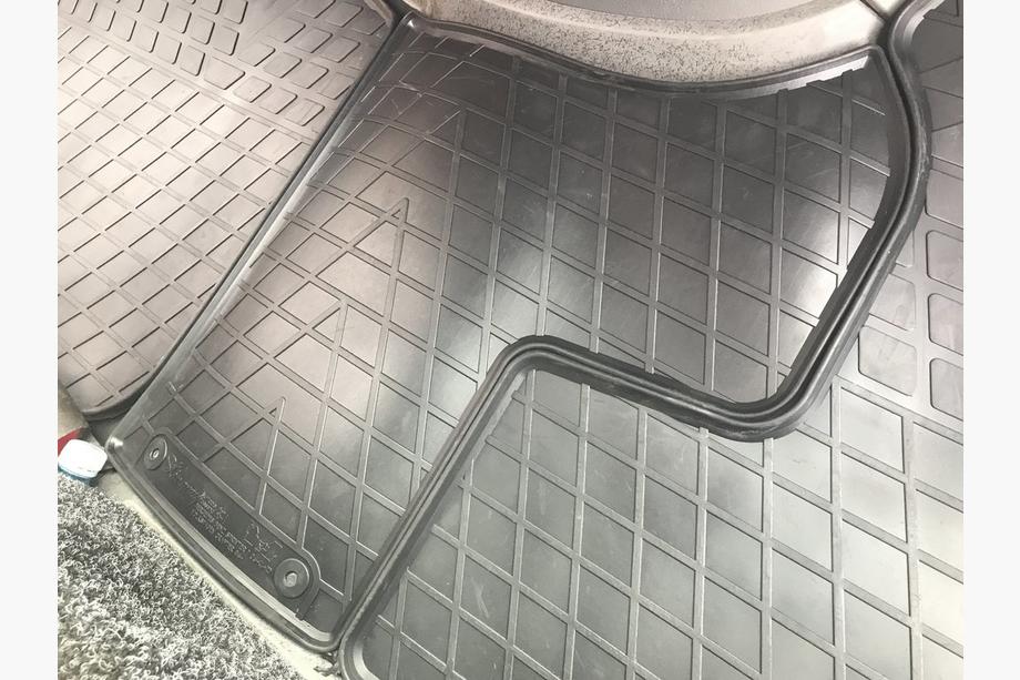 Mercedes Sprinter W906 2006–2018 Gummimatten (3 Stk, Stingray) 1+1 Foto 5