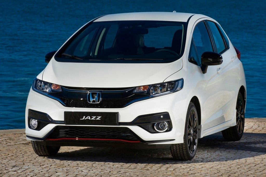 Durchsuchen Sie die aktualisierte kompakte Fließheck Honda Jazz
