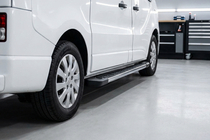 Nissan NV300/Primastar 2016- Seitenschweller RedLine V1 (2 Stk., Aluminium) Foto 1