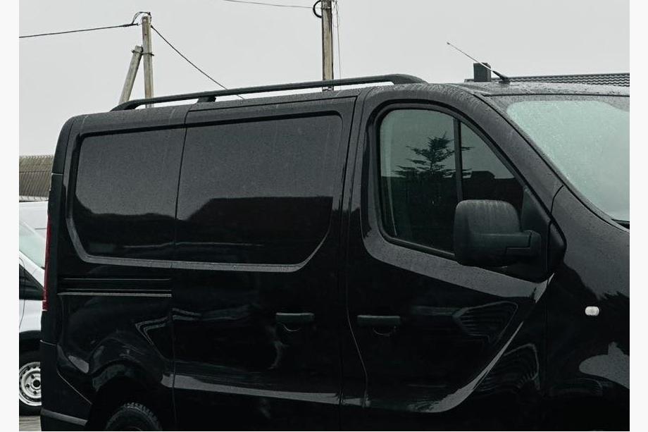 Nissan NV300/Primastar 2016- Dachreling Schwarz Image