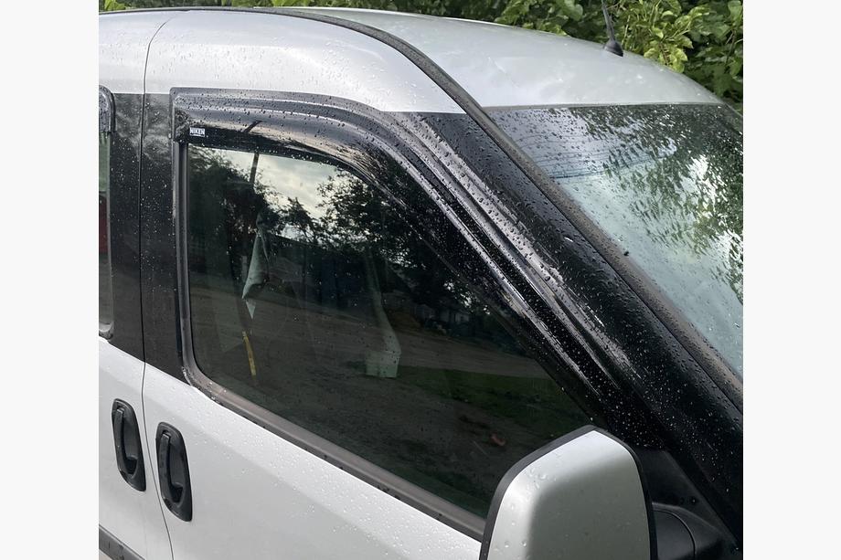 Fiat Doblo II 2010-2022 Windabweiser (2 Stk, Niken) Image