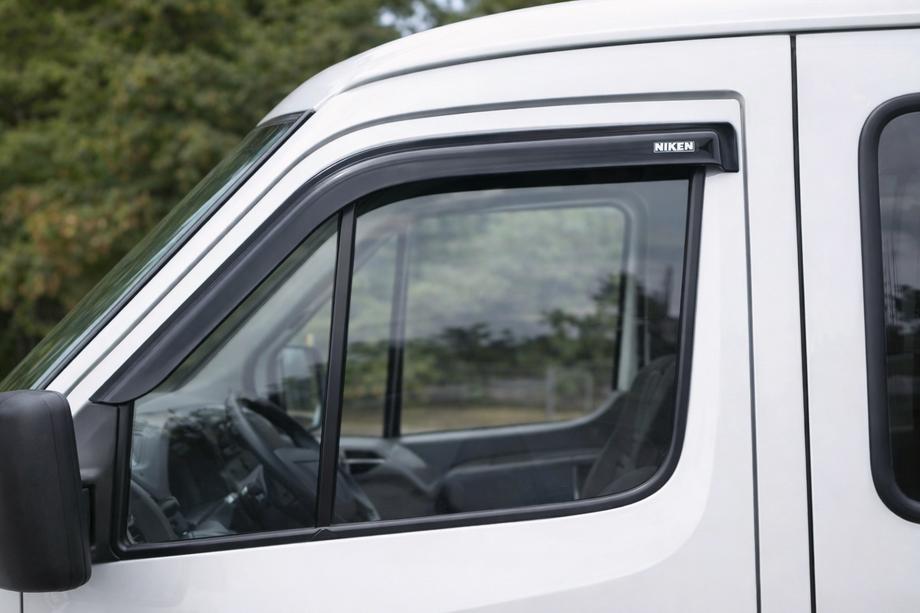 Mercedes Sprinter W901/902/903/904/905 1995–2006 Windabweiser (2 Stk, Niken) Image