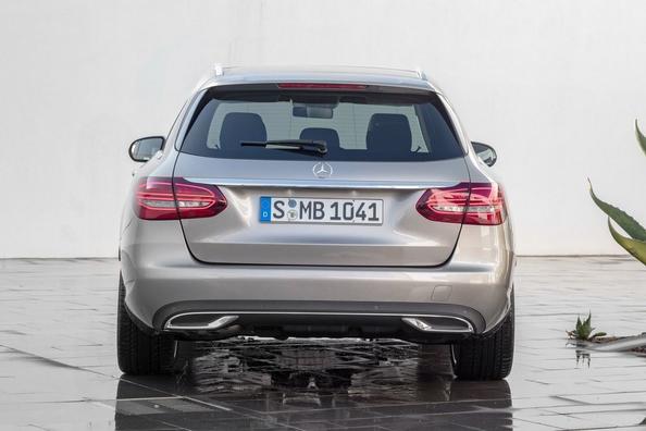 Durchsuchen Sie die aktualisierte Kombiversion Mercedes-Benz C-class vierten generieren Foto 2