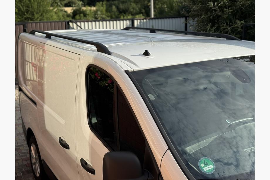 Fiat Talento 2016- Dachreling Schwarz Lange Basis, Kunststofffüße Foto 4