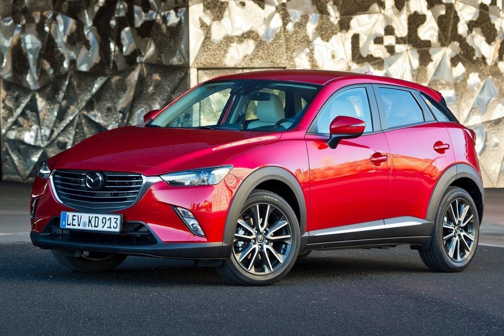 Durchsuchen Sie die aktualisierte Crossover Mazda CX-3