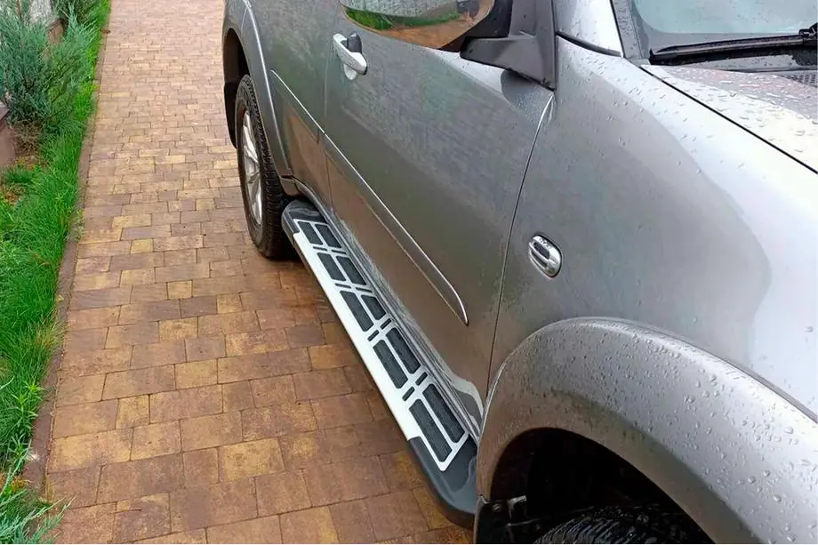 Mitsubishi Pajero Sport 2008-2015 Seitenschweller Sunrise (2 Stk., Aluminium) Image