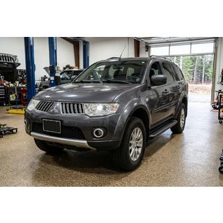 Trittbretter Allmond Black (2 Stk., Aluminium) Mitsubishi Pajero Sport 2008-2015 Foto 1