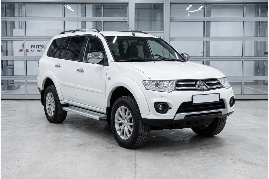 Mitsubishi Pajero Sport 2008-2015 Seitenschweller Maya V2 (2 Stk., Aluminium) Image
