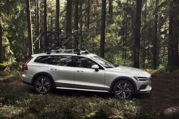 Die zweite Generation des vielseitigen Sports Utility vehicle Volvo V60 Cross Country