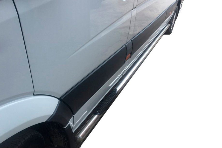 Mercedes Sprinter W907/W910 2018- Seitliche Rohre (2 Stk., Edelstahl) d60, mittlerer Radstand - Vorderradantrieb Foto 2