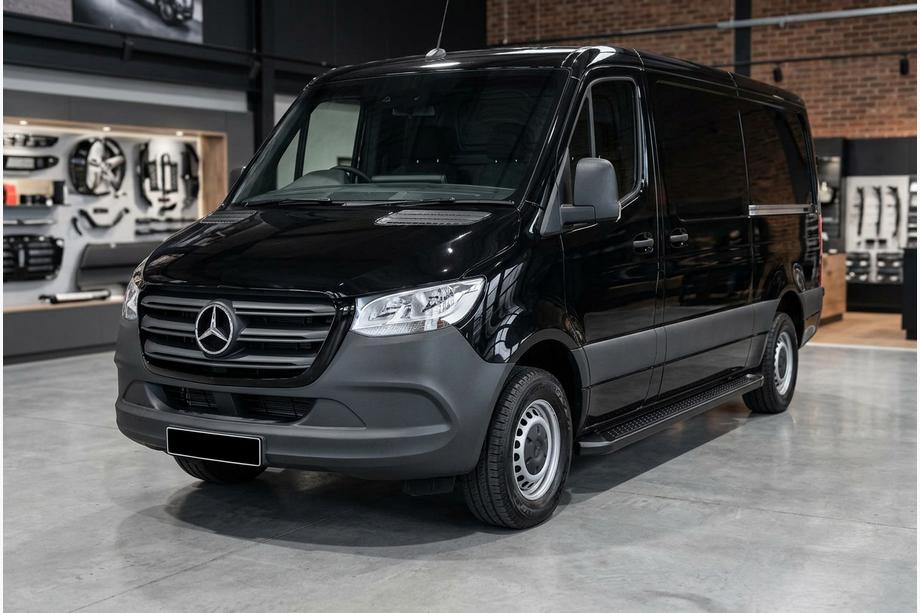 Mercedes Sprinter W907/W910 2018- Trittbretter Allmond Black (2 Stk., Aluminium) Lang/ExtraLang Image