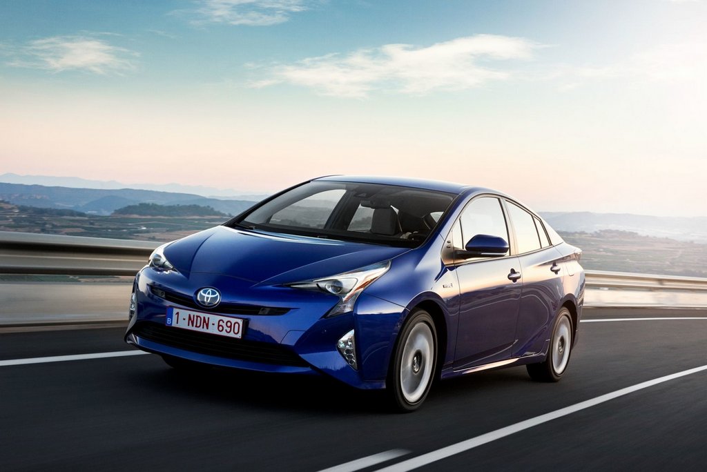 Die vierte Generation der Hybrid-Toyota Prius Fließheck