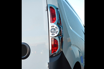 Opel Combo 2012-2018 Chrom Blenden für Rückleuchten (2012-2015, 2 Stk, Kunststoff) Foto 2