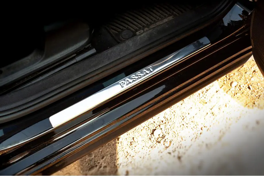 Volkswagen Passat B7 2012-2015 Einstiegsleisten OmsaLine Typ 1 (4 Stk, Edelstahl) Image