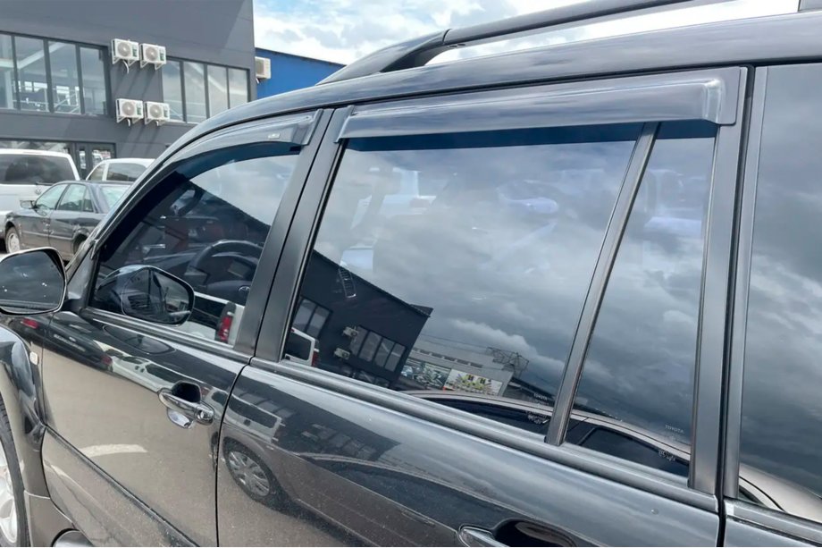 Toyota Land Cruiser Prado 120 2002-2009 Windabweiser (4 Stk, HIC) Image
