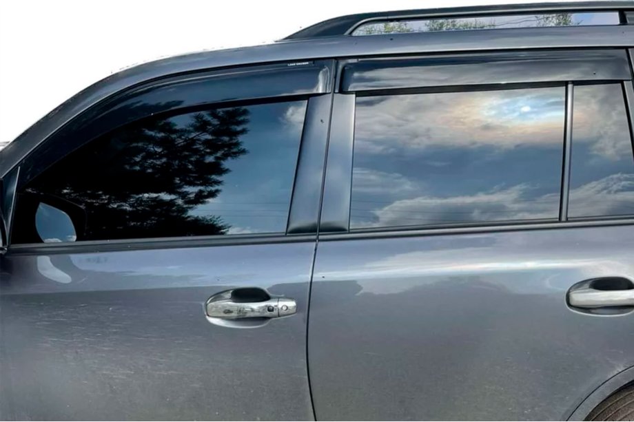Toyota Land Cruiser 200 2007-2021 Windabweiser 11cm (4 Stk, HIC) Foto 7