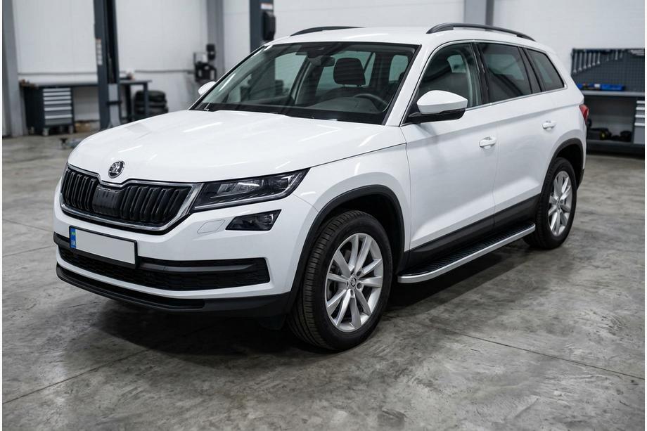 Skoda Kodiaq 2016-2023 Seitenschweller Tayga Grey (2 Stk., Aluminium) Foto 1