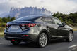 Neu gestaltete Version der Limousine Mazda 3 Foto 2