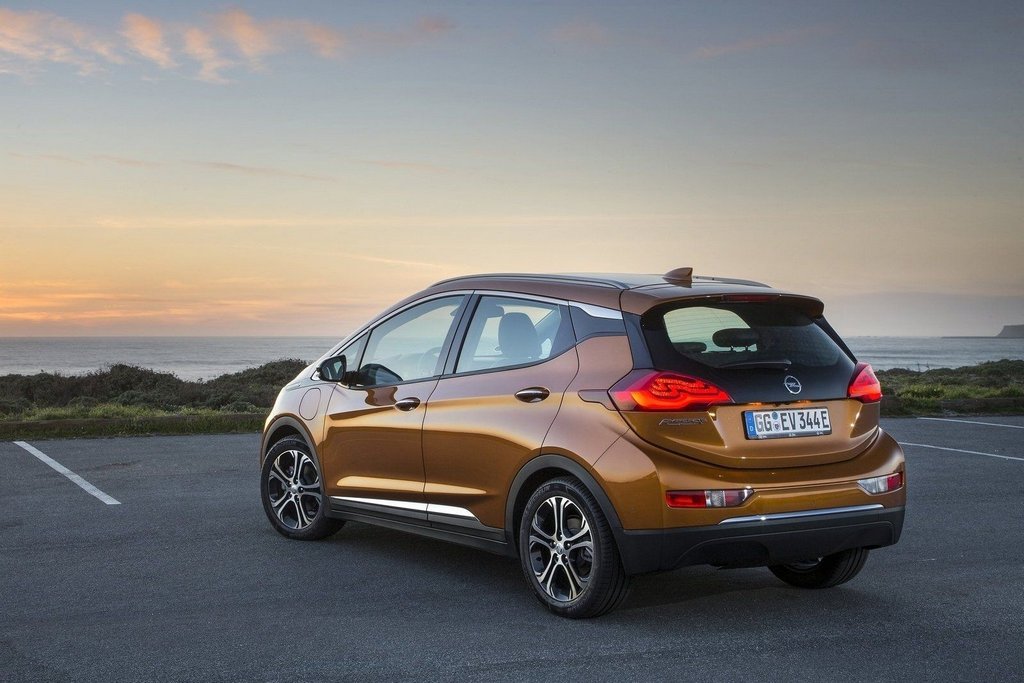 Der elektrische Opel Ampera Fließheck-e