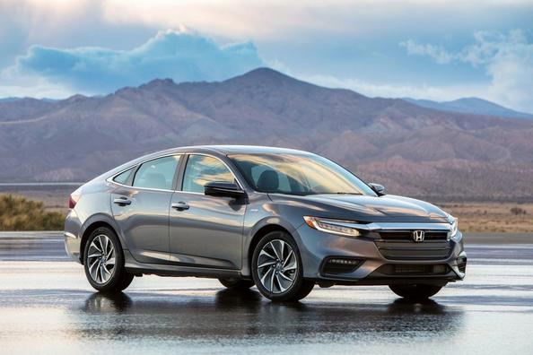 Übersicht der Hybrid-Limousine Honda Insight