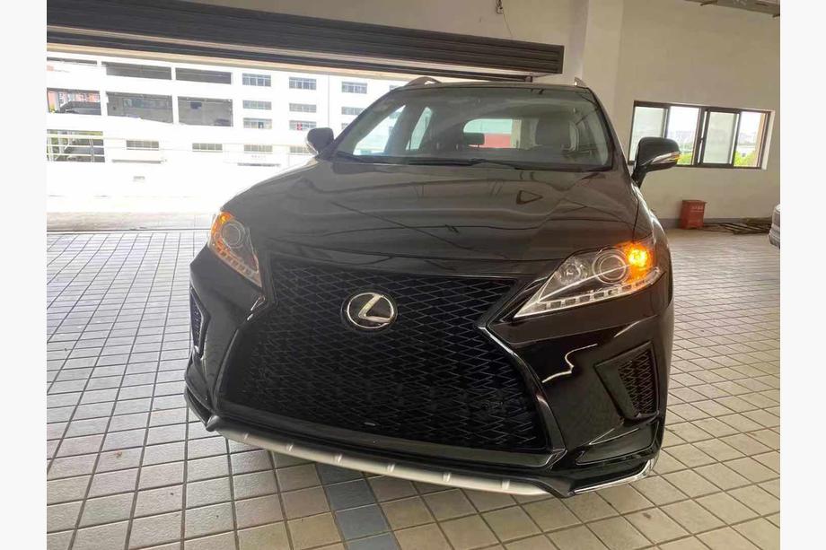 Lexus RX 2009-2015 Frontstoßstange (Design F-Sport 2021) 2009-2015, mit LED-Scheinwerfern (Design 2021) Foto 3