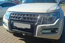 Mitsubishi Pajero Wagon IV 2006-2021 Facelift Set (Frontstoßstange) Foto 11