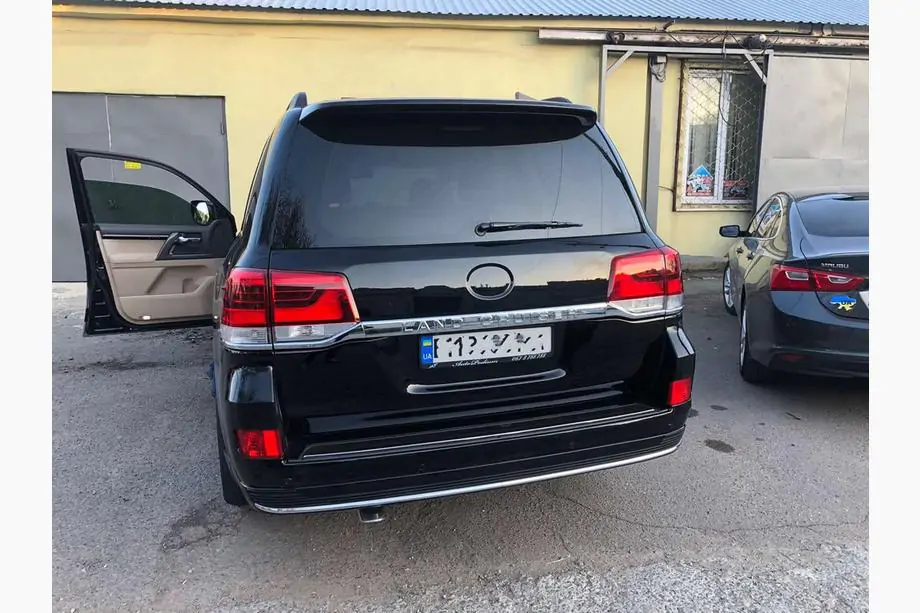 Toyota Land Cruiser 200 2007-2021 Facelift-Umrüstkit von LC200 2008-2015 auf 2019 Executive Foto 9
