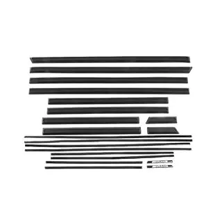 Schwarze Türschutzleisten vormontiert (Design 2019)