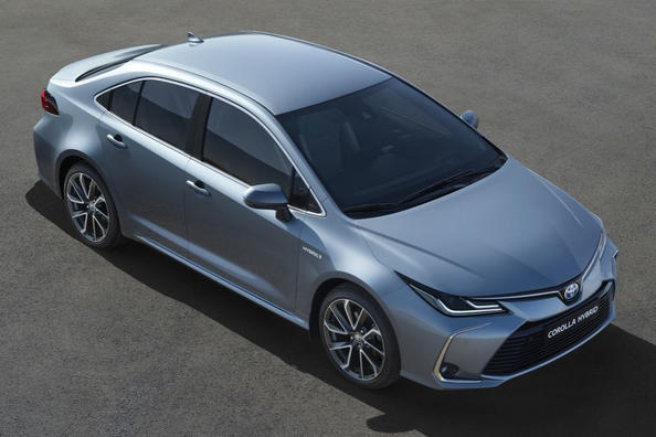 Übersicht der Toyota Corolla Limousine zwölfte Generation
