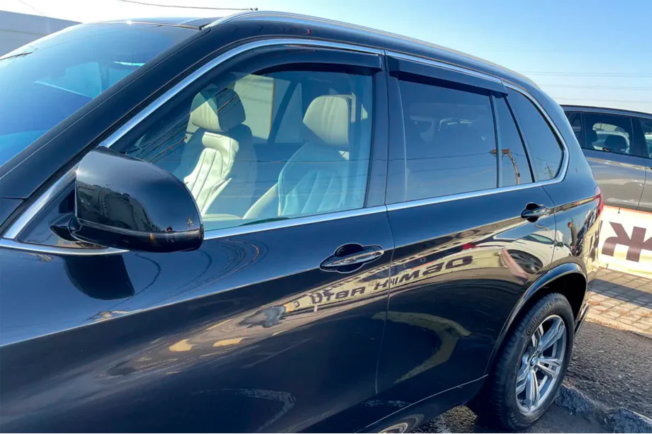 BMW X5 F15 2013-2018 Windabweiser mit Chromleisten (4 Stk, HIC) Foto 8