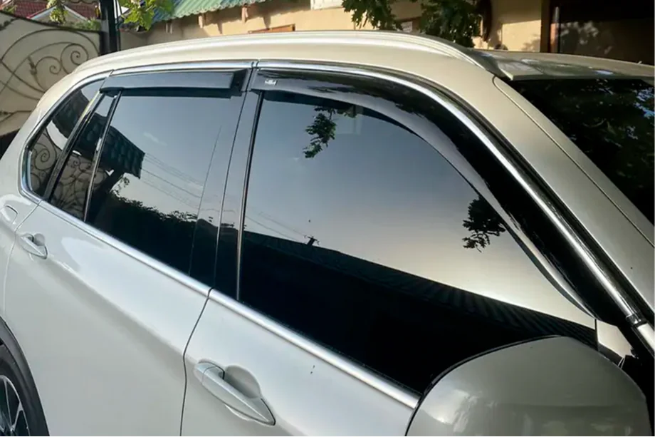 BMW X5 F15 2013-2018 Windabweiser mit Chromleisten (4 Stk, HIC) Foto 1
