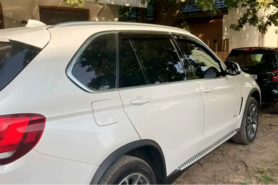 BMW X5 F15 2013-2018 Windabweiser mit Chromleisten (4 Stk, HIC) Foto 2