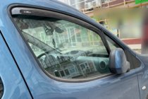 Citroen Berlingo 2008-2018 Windabweiser zum Einstecken (2 Stk, HIC) Foto 1