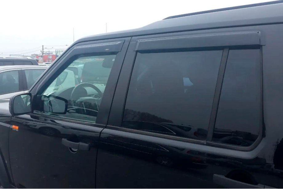 Land Rover Discovery III 2004–2009 Windabweiser (4 Stk, HIC) Foto 3